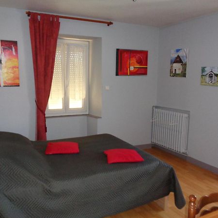 Au Pied Du Cognelot Bed & Breakfast Chalindrey Екстериор снимка